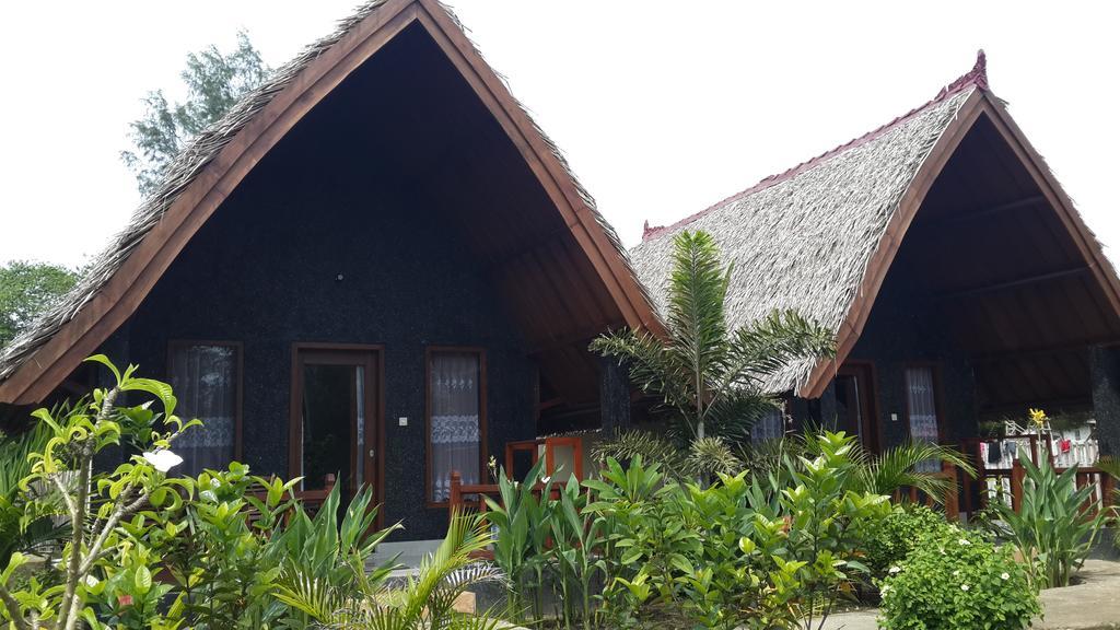 Hotel Rose Bungalow Pemenang Exterior foto