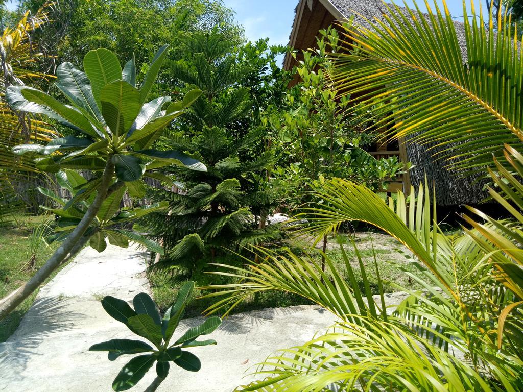 Hotel Rose Bungalow Pemenang Exterior foto