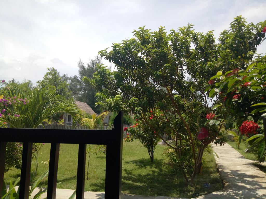 Hotel Rose Bungalow Pemenang Exterior foto